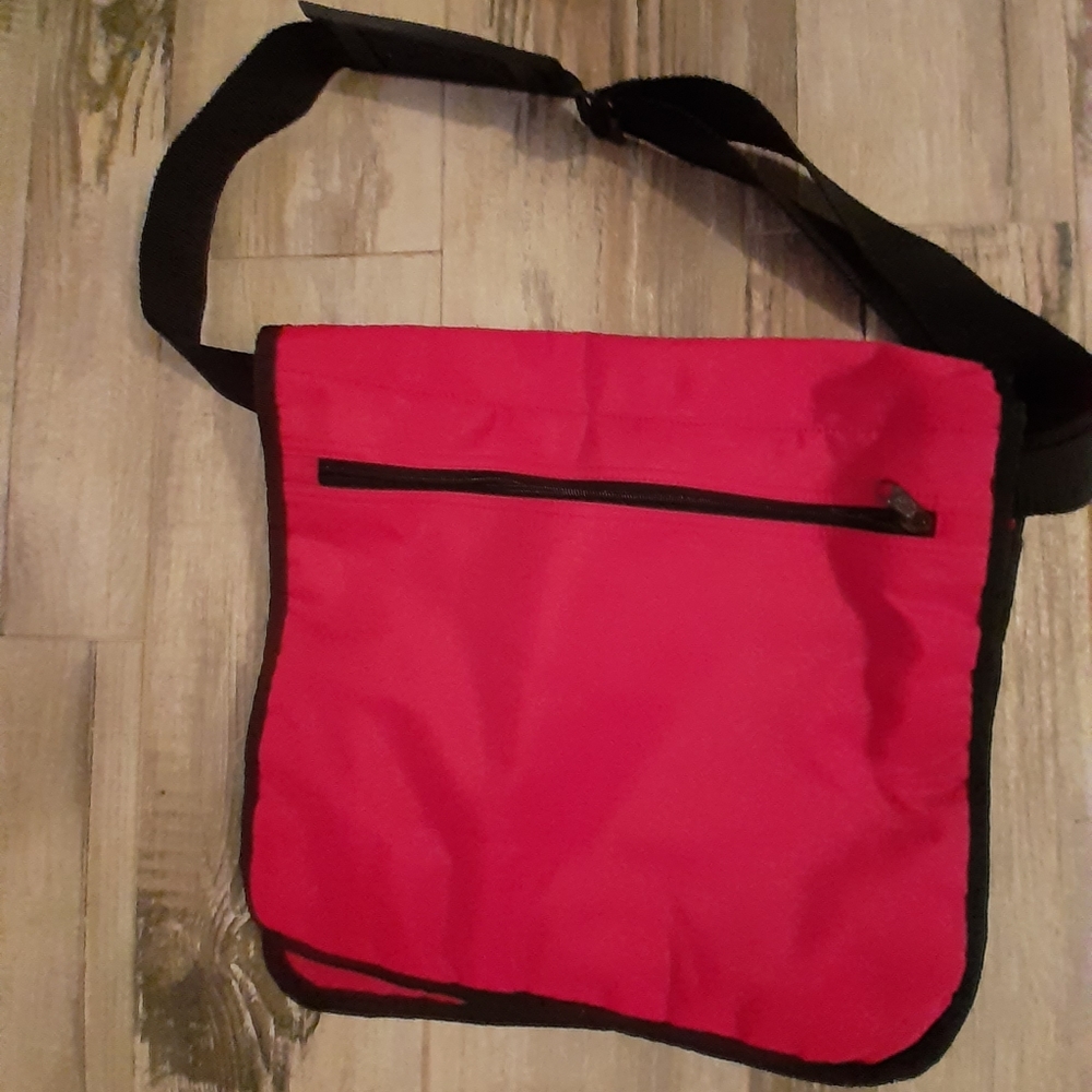 Razorback Bag - Picture 2 of 7